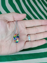 Cargar imagen en el visor de la galería, Colgante LGTB Anillos Unidos
