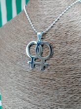 Cargar imagen en el visor de la galería, Colgante LGTB Femenino
