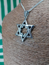 Cargar imagen en el visor de la galería, Colgante Estrella David o 6 puntas
