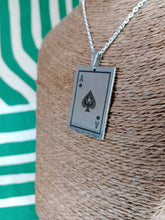 Cargar imagen en el visor de la galería, Colgante Poker Acero inoxidable
