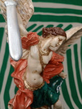 Cargar imagen en el visor de la galería, Arcangel San Miguel 33 cm Color
