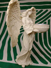 Cargar imagen en el visor de la galería, Portavelas de Té Figura de Ángel 23cm
