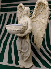 Cargar imagen en el visor de la galería, Portavelas de Té Figura de Ángel 23cm
