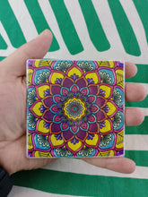 Cargar imagen en el visor de la galería, Pack 6 Posavasos Mandalas Cuadrados

