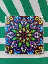 Cargar imagen en el visor de la galería, Pack 6 Posavasos Mandalas Cuadrados
