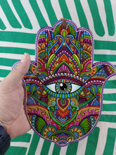 Cargar imagen en el visor de la galería, Decoracion Mano de Fatima Mod. Tonos Verdes
