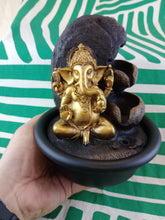 Cargar imagen en el visor de la galería, Fuente Ganesha Cantaros
