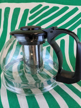 Cargar imagen en el visor de la galería, Jarra Cristal con Filtro para Hierbas Grande 1600 ml
