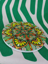Cargar imagen en el visor de la galería, Pack 6 Posavasos Ceramica Mandalas Variados
