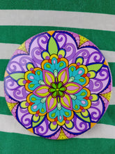 Cargar imagen en el visor de la galería, Pack 6 Posavasos Ceramica Mandalas Variados
