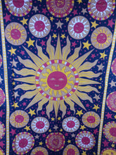 Cargar imagen en el visor de la galería, Pañuelo Multiples Soles
