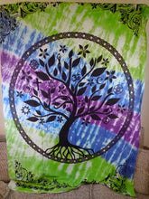 Cargar imagen en el visor de la galería, Pañuelo Arbol de la vida
