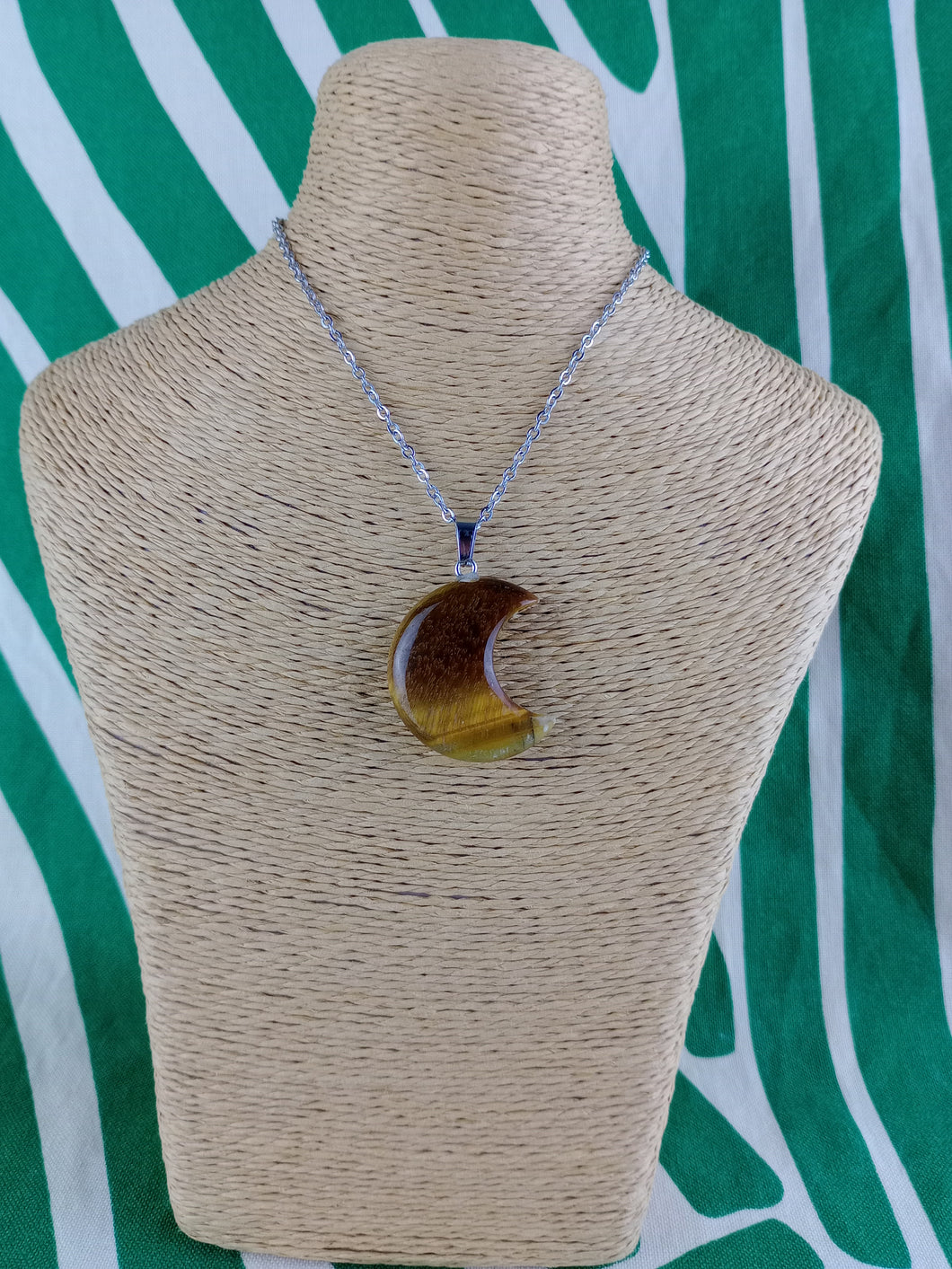 Colgante Luna Ojo de Tigre Mod 10