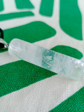 Cargar imagen en el visor de la galería, Colgante Cilíndrico Cuarzo Cristal Mod. 2
