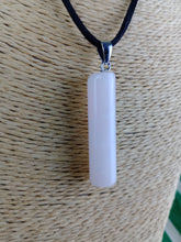 Cargar imagen en el visor de la galería, Colgante Cilindrico Cuarzo Rosa Mod. 5
