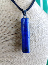 Cargar imagen en el visor de la galería, Colgante Cilindrico Lapislazuli Mod 2
