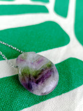 Cargar imagen en el visor de la galería, Colgante Fluorita Tricolor Mod 2
