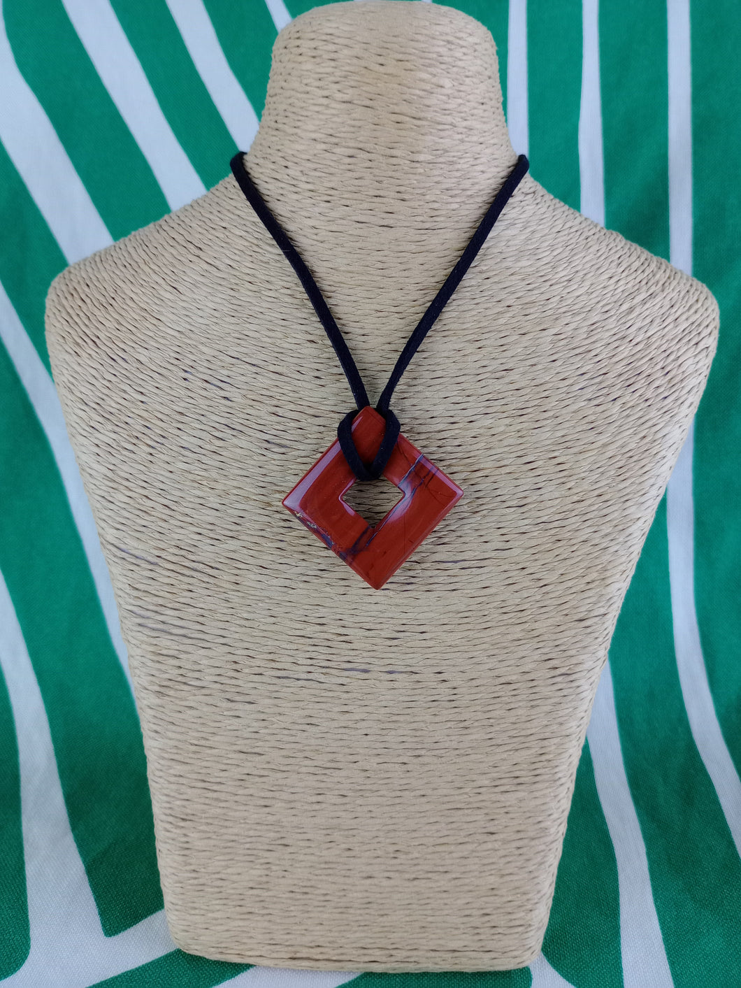 Colgante Rombo Jaspe Rojo Mod. 4