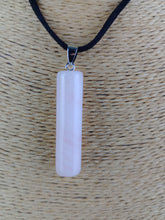 Cargar imagen en el visor de la galería, Colgante Cilindrico Cuarzo Rosa Mod. 2
