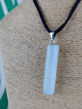 Cargar imagen en el visor de la galería, Colgante Cilíndrico Amazonita Mod. 2
