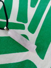 Cargar imagen en el visor de la galería, Colgante Cilindrico Cuarzo Rosa Mod. 3
