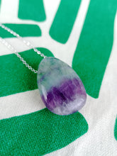 Cargar imagen en el visor de la galería, Colgante Fluorita Tricolor Mod 1
