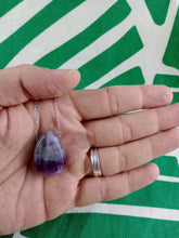 Cargar imagen en el visor de la galería, Colgante Fluorita Tricolor Mod 1
