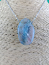 Cargar imagen en el visor de la galería, Colgante Fluorita Azul
