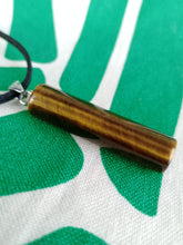 Cargar imagen en el visor de la galería, Colgante Cilindrico Ojo de Tigre Mod 3
