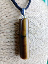Cargar imagen en el visor de la galería, Colgante Cilindrico Ojo de Tigre Mod 4
