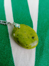 Cargar imagen en el visor de la galería, Colgante Atlantacita Mod. 3
