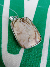 Cargar imagen en el visor de la galería, Colgante Jaspe Chocolate Mod. 2
