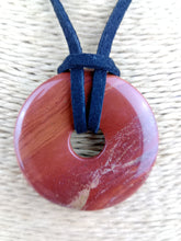 Cargar imagen en el visor de la galería, Colgante Donut Jaspe Rojo 35 mm Mod. 7
