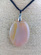 Cargar imagen en el visor de la galería, Colgante Oval Agata Melocoton
