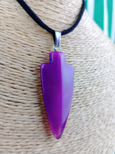Cargar imagen en el visor de la galería, Colgante Punta Flecha Agata Morada Mod. 2
