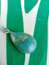 Cargar imagen en el visor de la galería, Colgante Amazonita Lagrima Mod. 1
