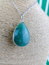 Cargar imagen en el visor de la galería, Colgante Cuarzo Verde Plata Lagrima Mod. 1
