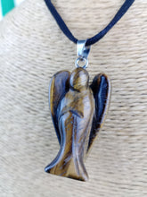 Cargar imagen en el visor de la galería, Colgante Ojo Tigre Ángel Mod. 4
