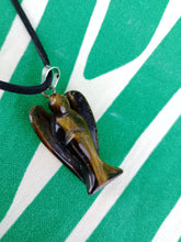 Cargar imagen en el visor de la galería, Colgante Ojo Tigre Ángel Mod. 4
