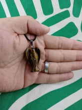 Cargar imagen en el visor de la galería, Colgante Ojo Tigre Ángel Mod. 4
