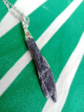 Cargar imagen en el visor de la galería, Colgante Taramita (Escoba de Bruja) Mod. 8
