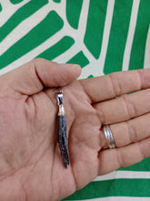 Cargar imagen en el visor de la galería, Colgante Taramita (Escoba de Bruja) Mod. 8
