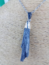 Cargar imagen en el visor de la galería, Colgante Taramita (Escoba de Bruja) Mod. 9
