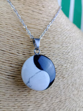 Cargar imagen en el visor de la galería, Colgante Yin Yang  Mod 1
