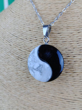 Cargar imagen en el visor de la galería, Colgante Yin Yang  Mod 2
