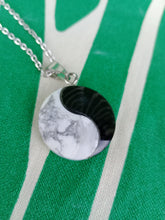 Cargar imagen en el visor de la galería, Colgante Yin Yang  Mod 2
