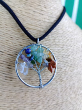 Cargar imagen en el visor de la galería, Colgante Arbol Vida Multicolor Pequeño
