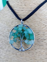 Cargar imagen en el visor de la galería, Colgante Árbol Vida Aventurina Pequeño

