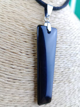 Cargar imagen en el visor de la galería, Colgante Rectangular Onix Negro
