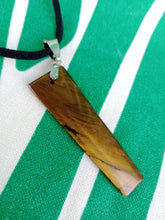 Cargar imagen en el visor de la galería, Colgante Rectangular Ojo tigre Mod. 3
